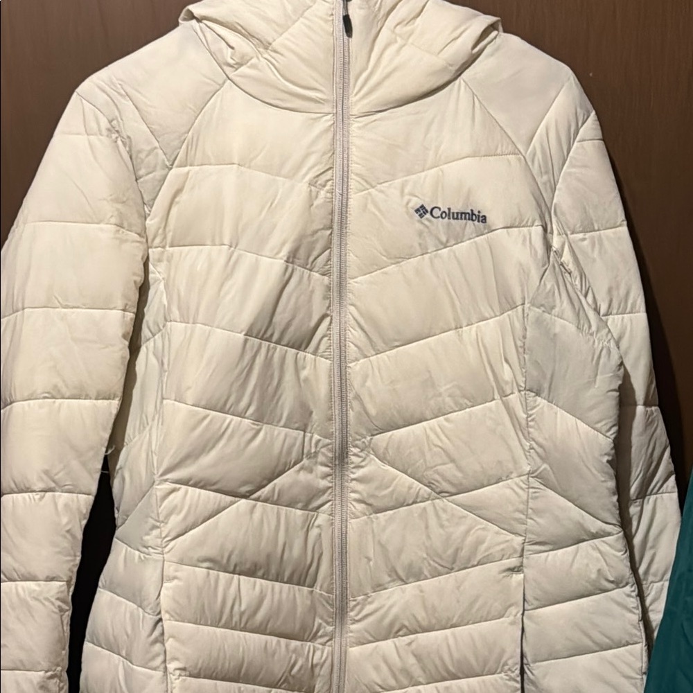 Columbia Women's Cream Hooded Jacket